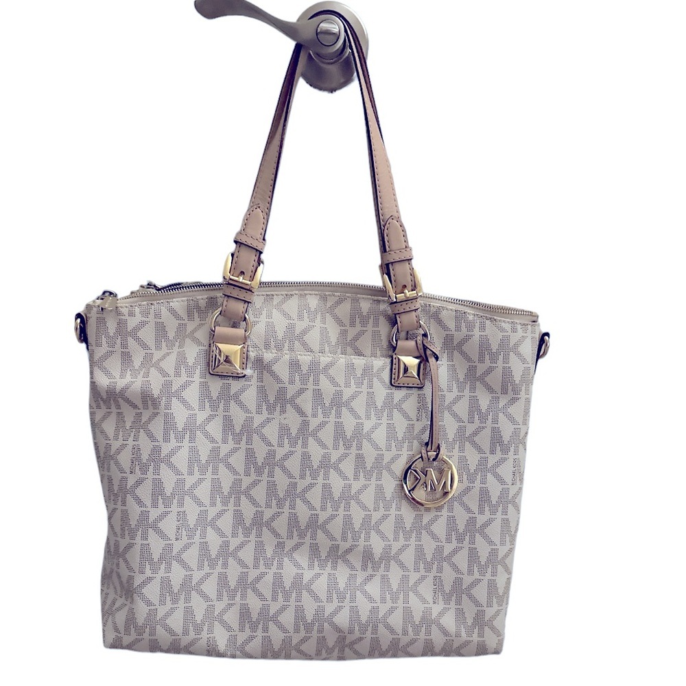 MICHAEL KORS SIGNATURE VANILLA SHOPPING TOTE SHOULDER BAG - Picture 3 of 14